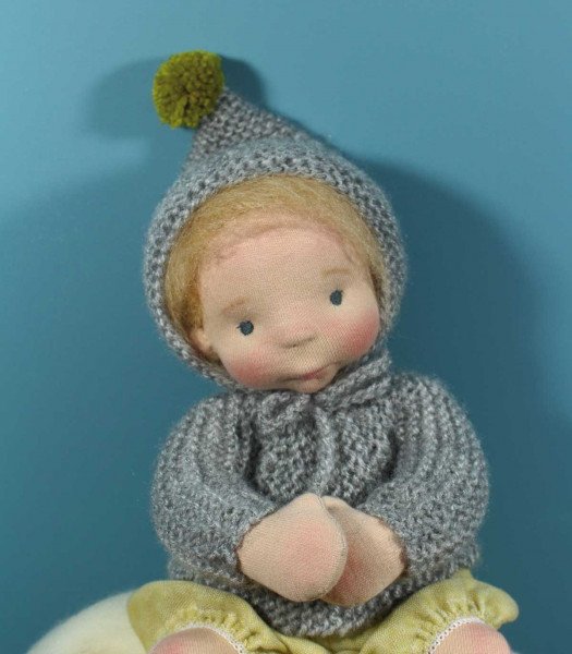 Lulu : an adorable Waldorf-inspired doll