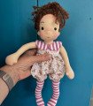 Doll-doudou to put between all the small hands!