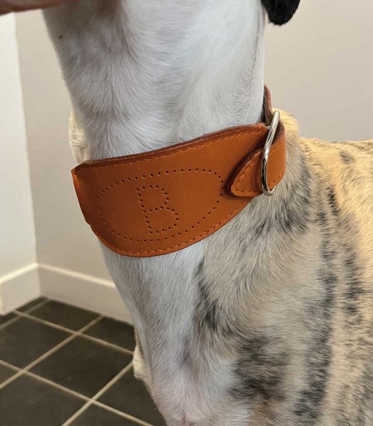 Cuir tannage végétal perforé