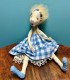 Adorable petite poupée d'art