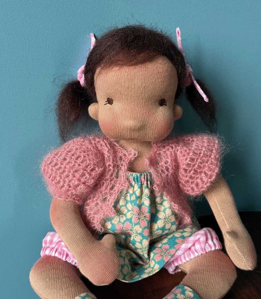 Poupon fille d'inspiration Waldorf