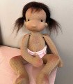 Bébé fille Waldorf naturelle et biologique !