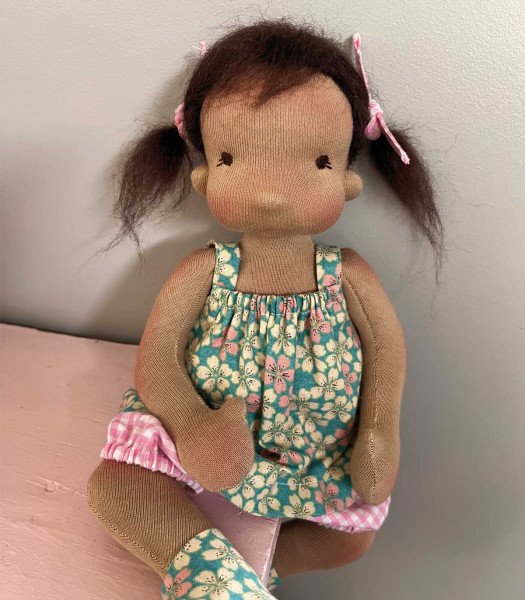 Adorable poupée bébé petite fille